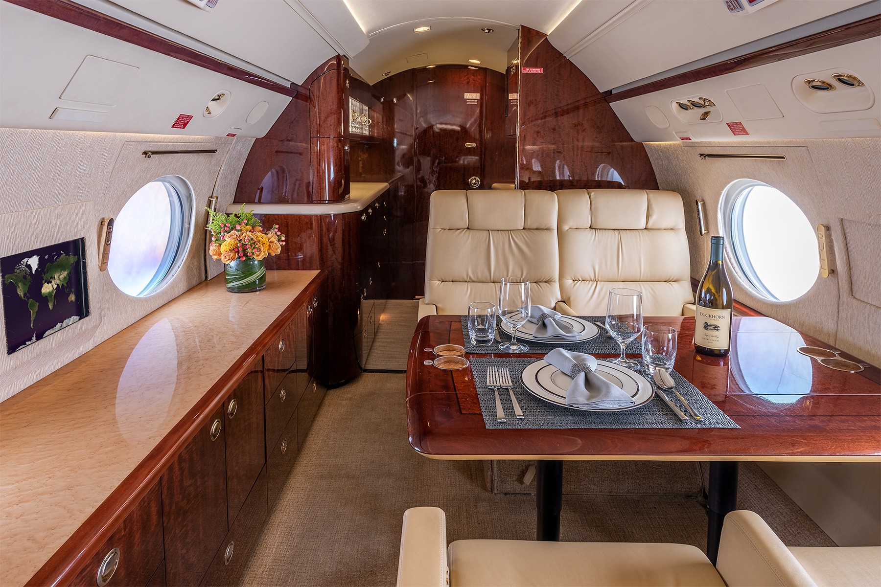 Gulfstream Givsp For Private Jet Charter Clay Lacy Aviation 4595