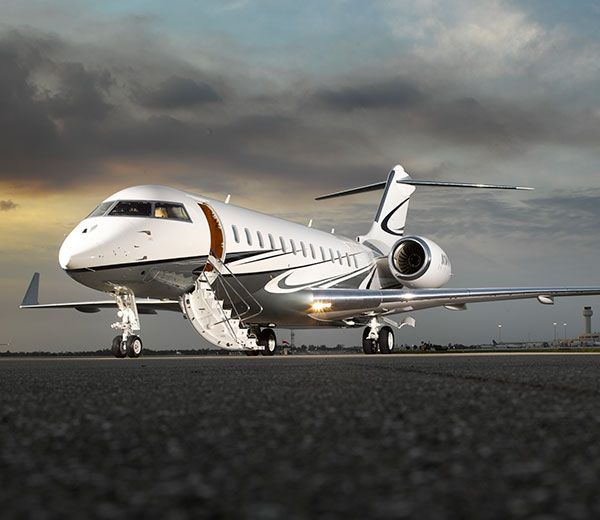 West Palm Beach Jet Charter Serving South Florida | Clay Lacy Aviation