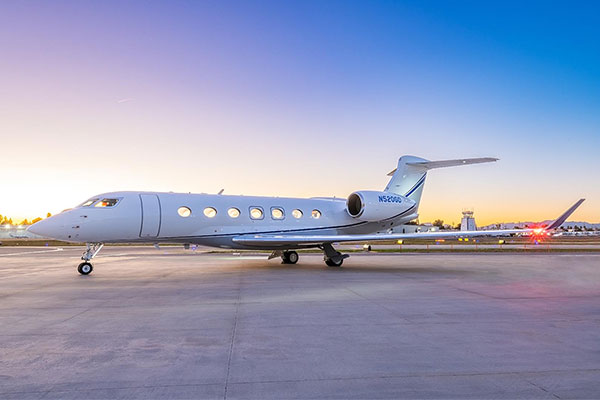 Private Jet Fleet: Gulfstream, Embraer, Dassault | Clay Lacy Aviation